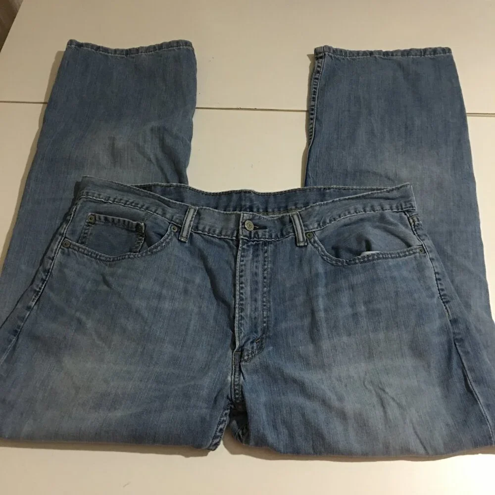 Levi's 559 Relaxed Straight Mens Jeans Size 38x30 Light Wash